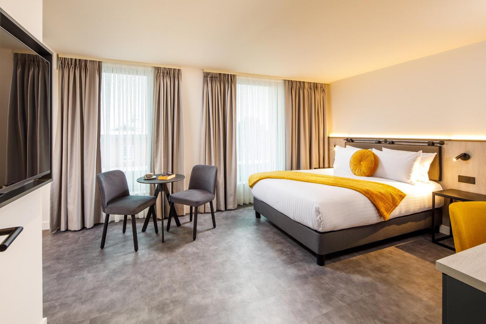 East Barnet Southgate Hotel London מראה חיצוני תמונה